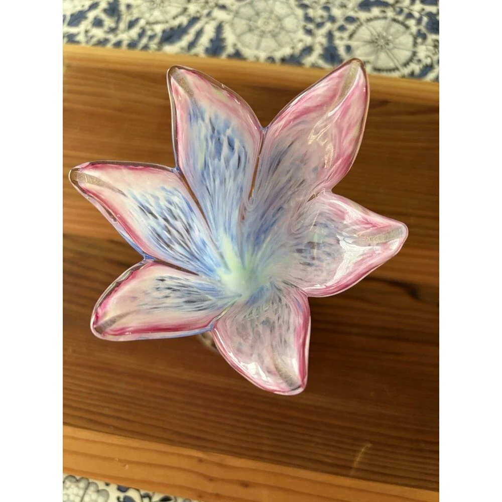 Unmarked Art Hand-blown Glass Bud Vase Swirl Pink Blue Green Glossy no chips